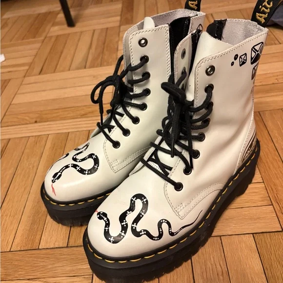 Dr. Martens White Jadon Boots with Snake Design. - Picture 2 of 10